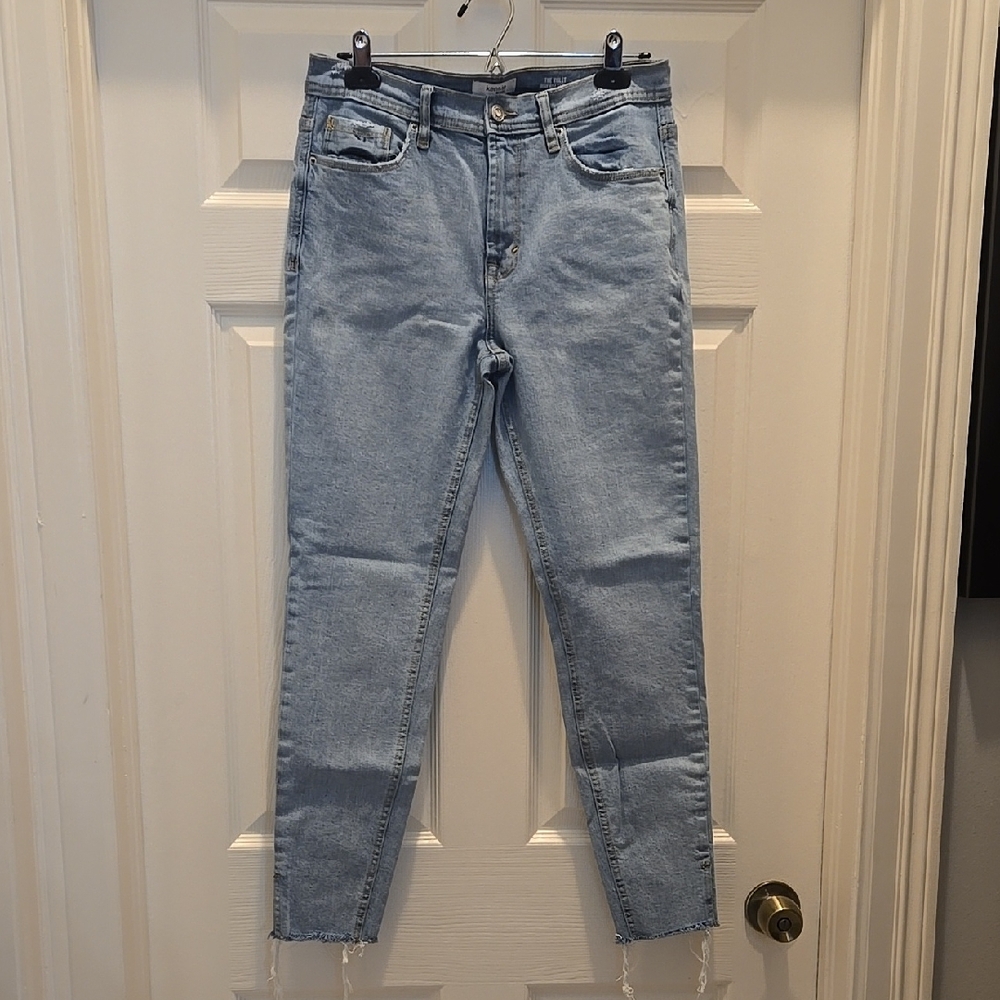 Women's Light Blue Jeans